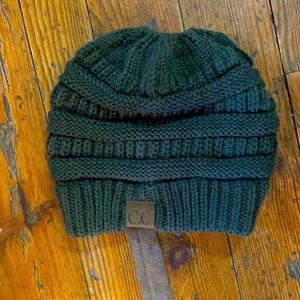 beanie with open top for hair bun or pony tail